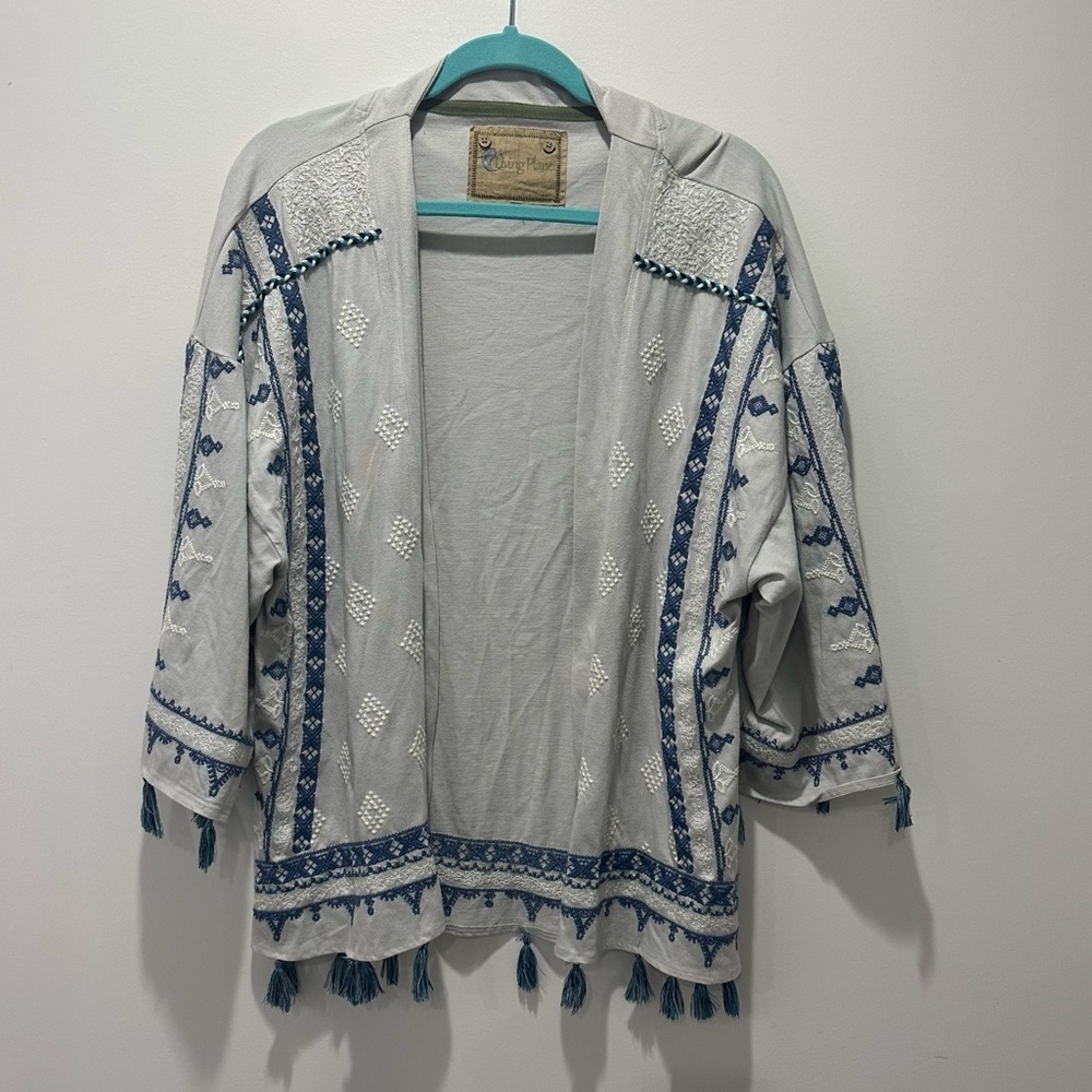 Living Planet Kimono Top Women's Size Medium Tassel Trim Embroidered Gray Blue